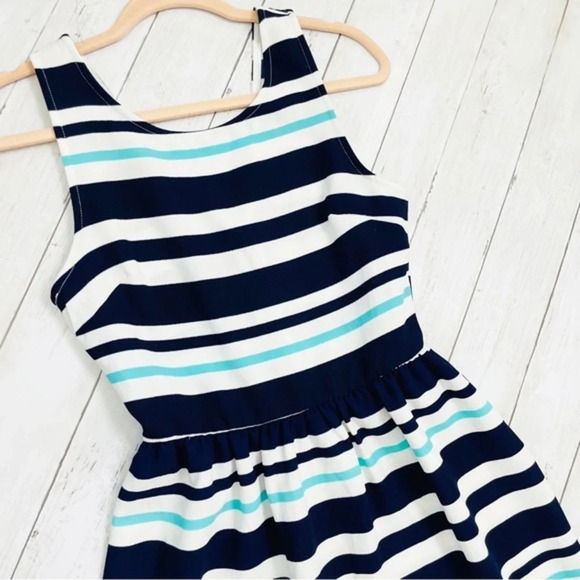 EVERLY Striped Fit‎ & Flare Dress Size Small - Picture 3 of 8